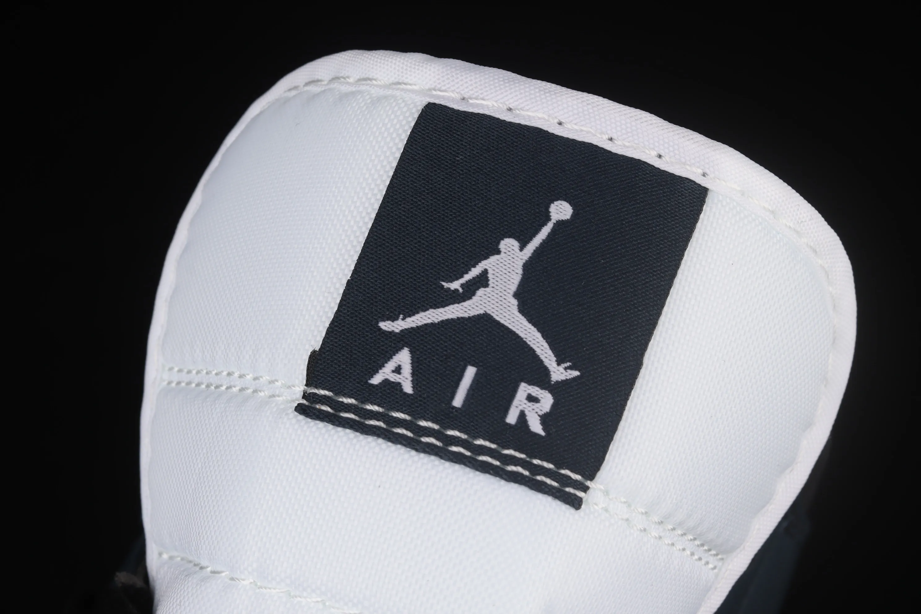 All categories Air Jordan Jordan series basketball shoes Air Jordan 1 Mid Different versions Air Jordan 1 Mid "Dark Teal" AJ1 Qiao 1 Qinglan China basketball shoes 554724-411